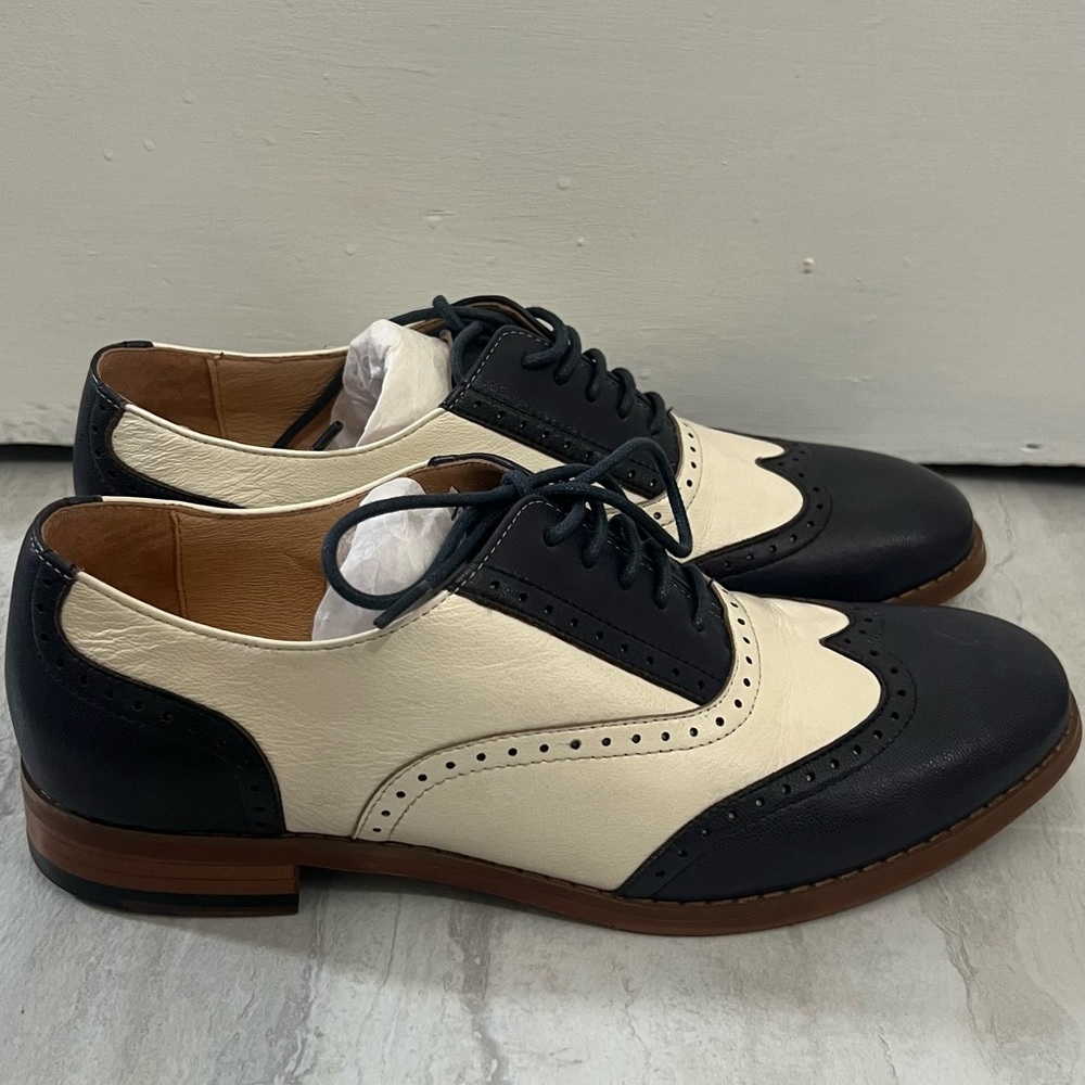 Boys dress shoes blue and white